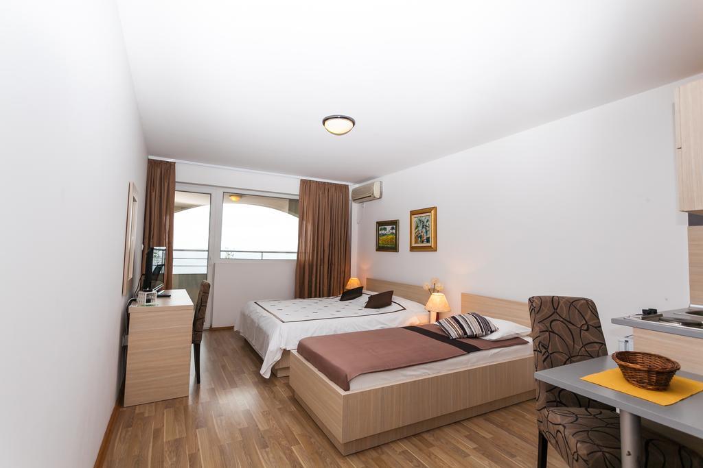 Apartments Marija Sveti Stefan Exterior photo